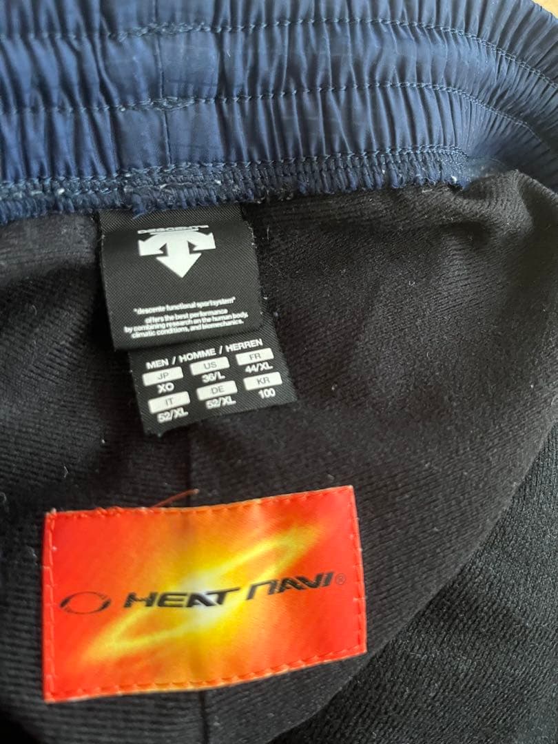DESCENTEデサント COSMIC THERMO セットアップ　他　xo