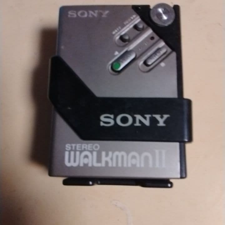 ◆昭和レトロ　SONY WALKMAN II カセットプレーヤー