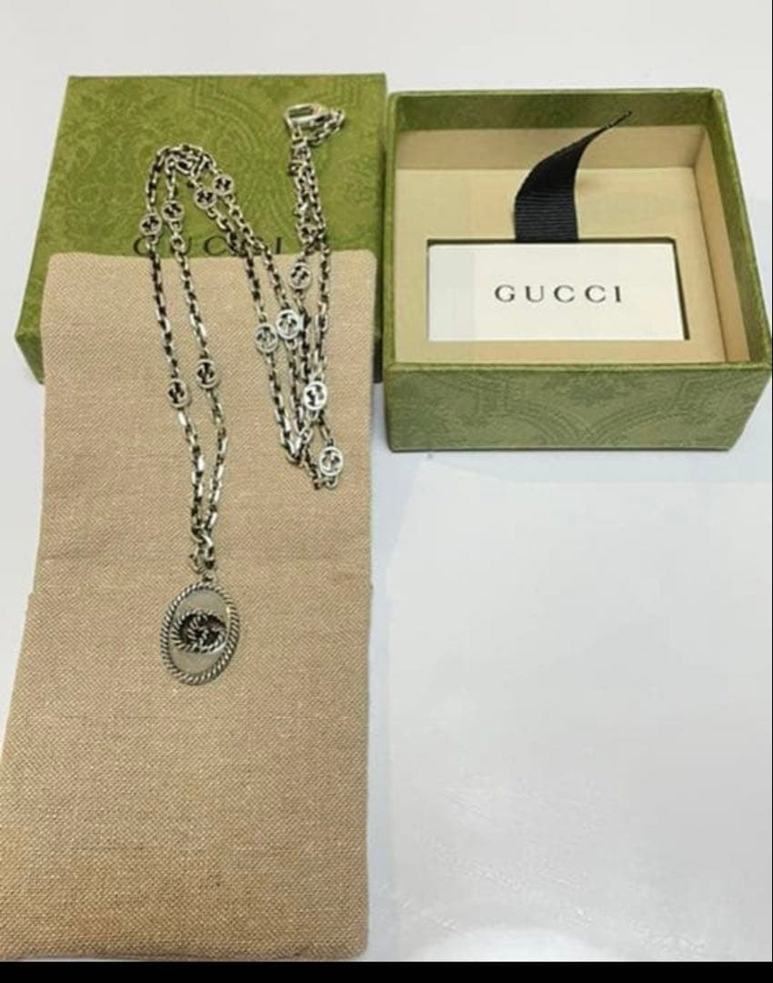 GUCCI シルバー ネックレス オーバル