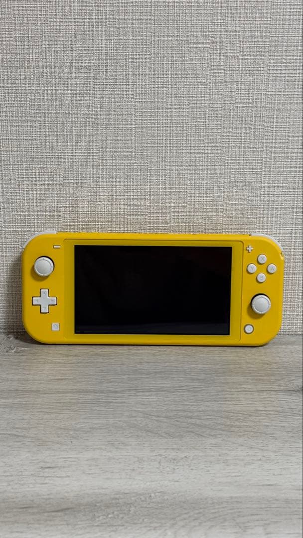 Nintendo Switch Lite イエロー【保証書付き】