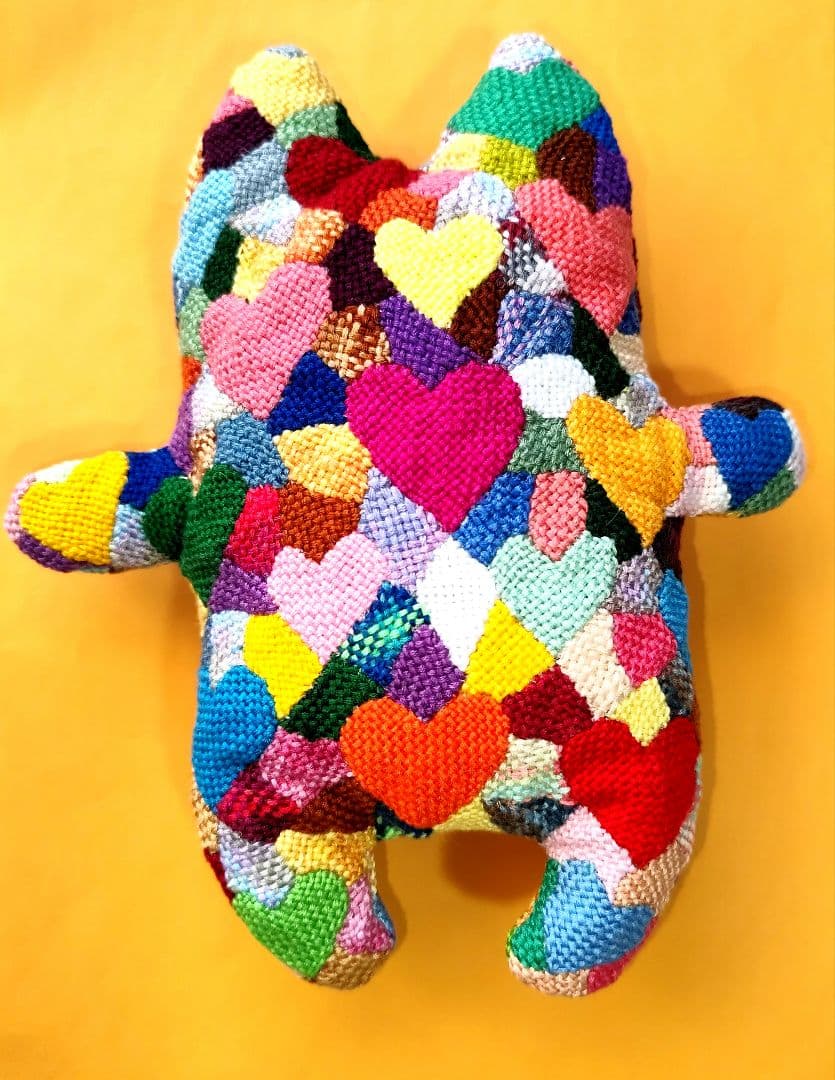 カラフルなダーニング刺繍のぬいぐるみ　まみさん専用です