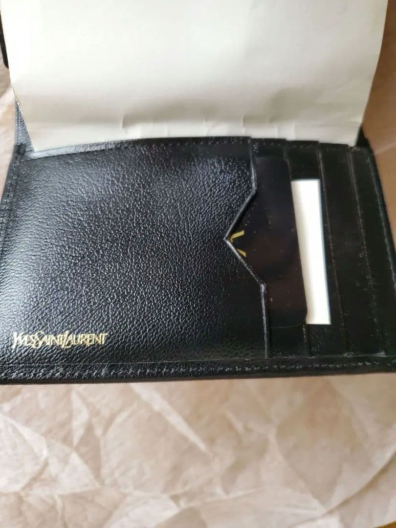 Yves Saint Laurent 二つ折り財布 黒