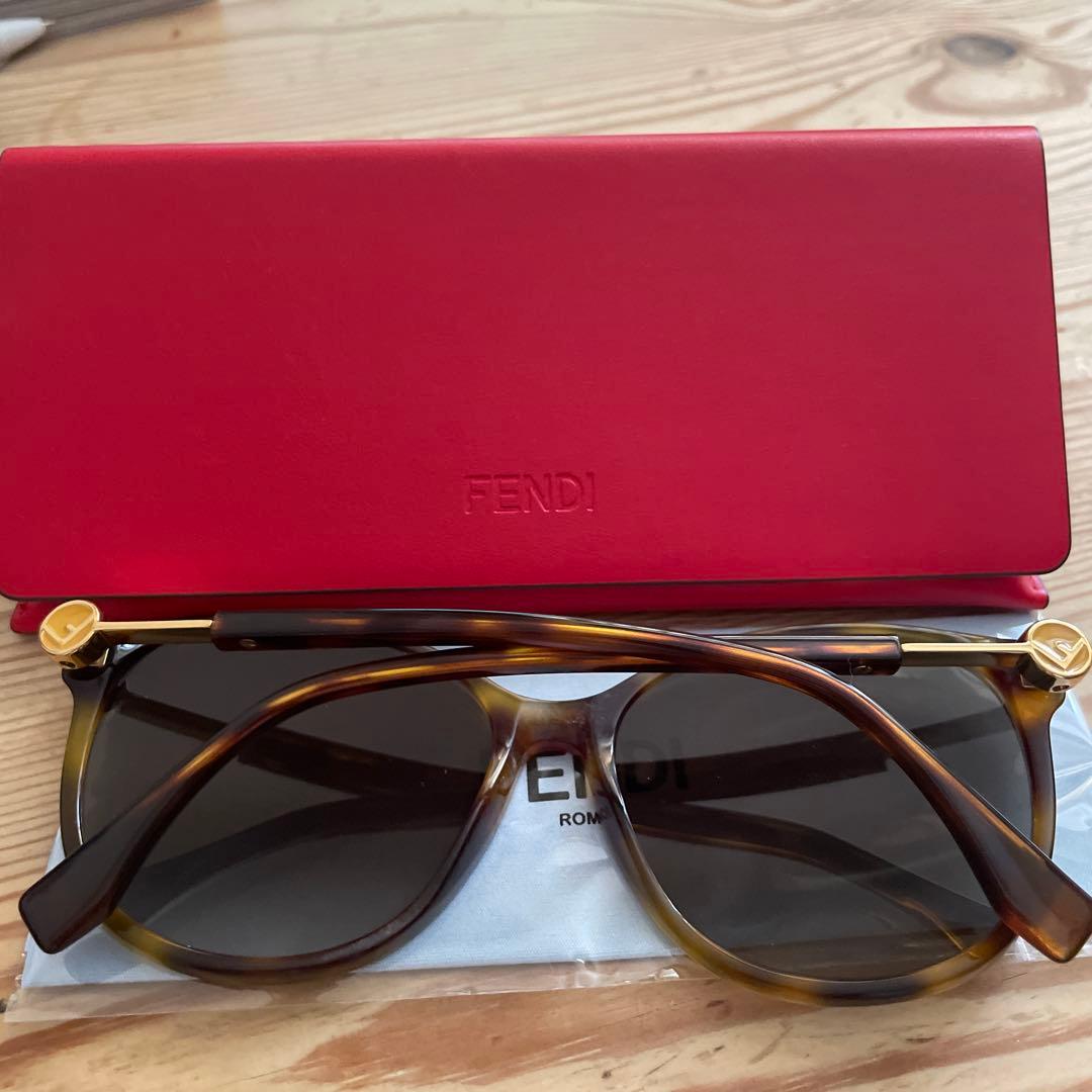 FENDI フェンディサングラス