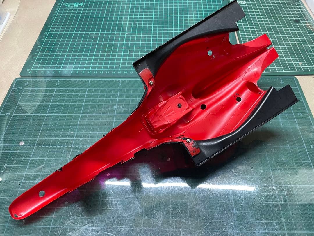 ホビーラジコン　ボディー　タミヤF104