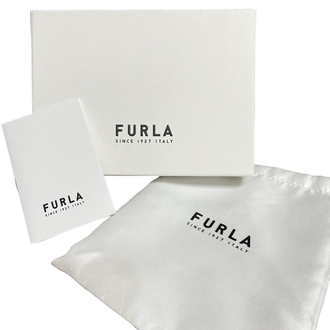 新品未使用　FURLA フルラ　折り財布　ブラック　レザー　二つ折り