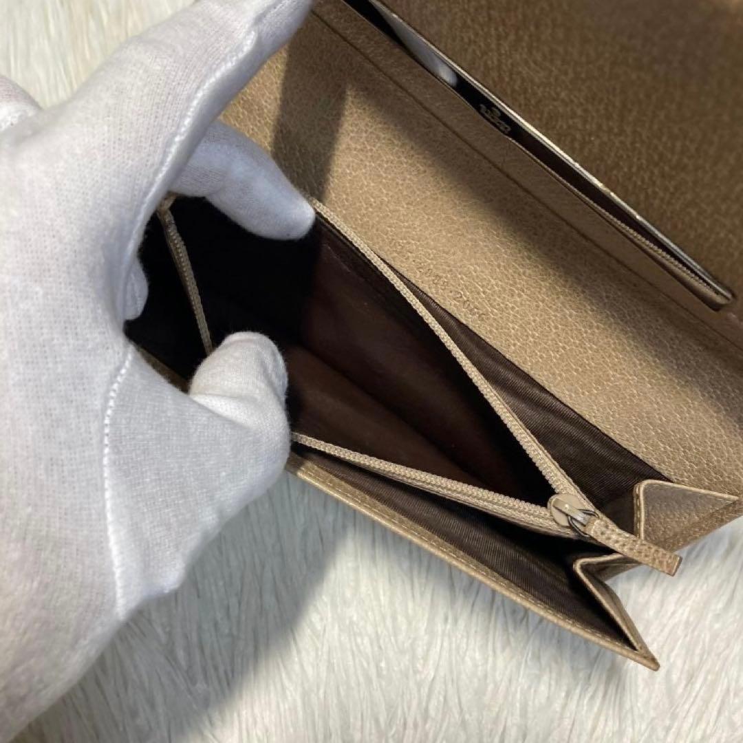 人気シリーズ　美品　GUCCI グッチ　三つ折り　長財布　ベージュ　グレー　灰色