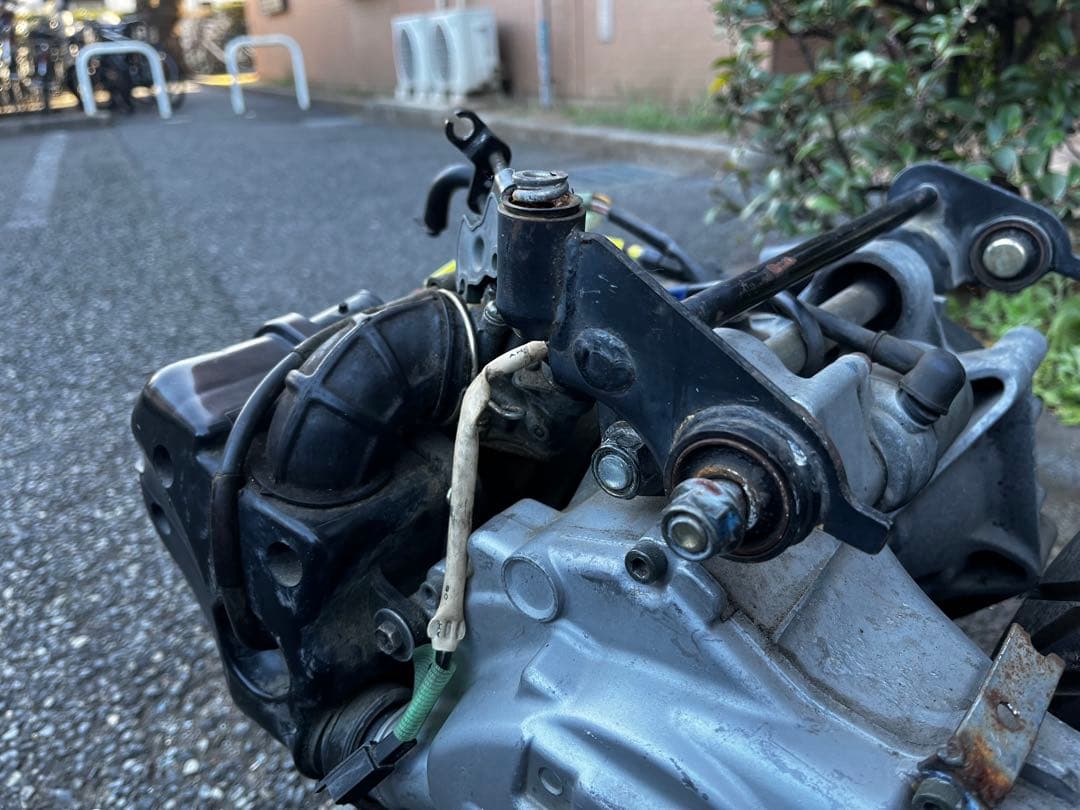 ヤマハ　グランドアクシス100 5FAエンジン　キャブ周辺部品付き