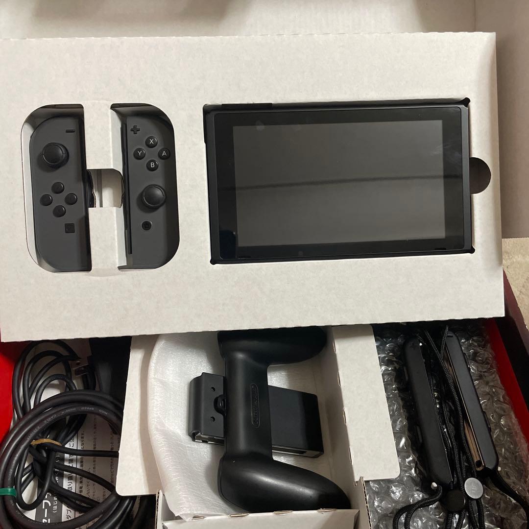 任天堂 switchグレー