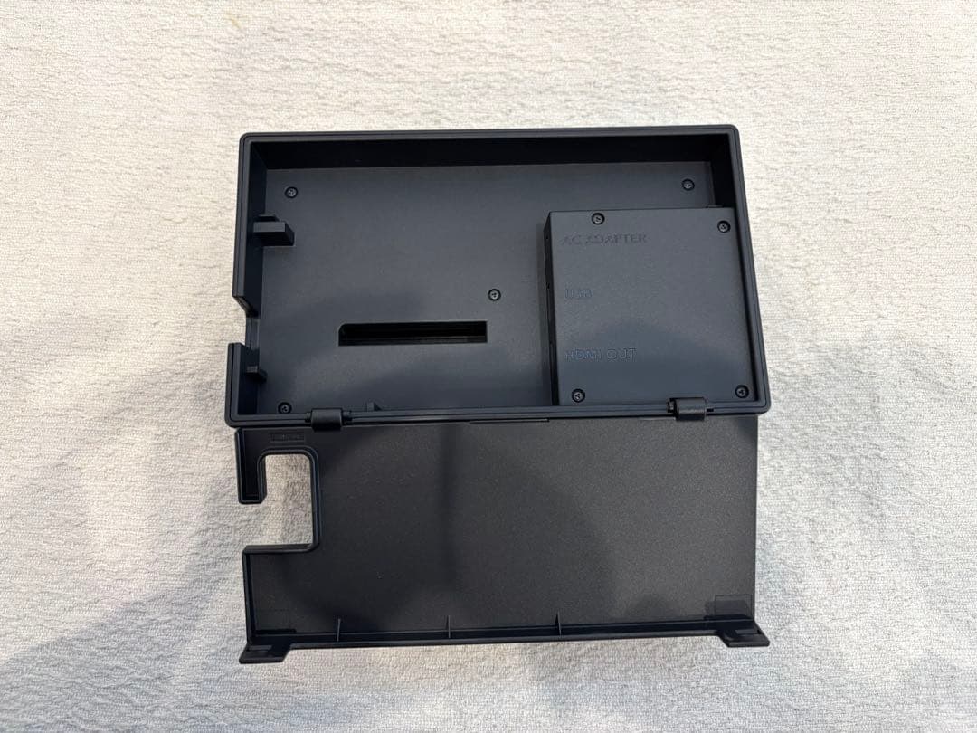 き*ょ様 Nintendo Switch 本体 青/赤