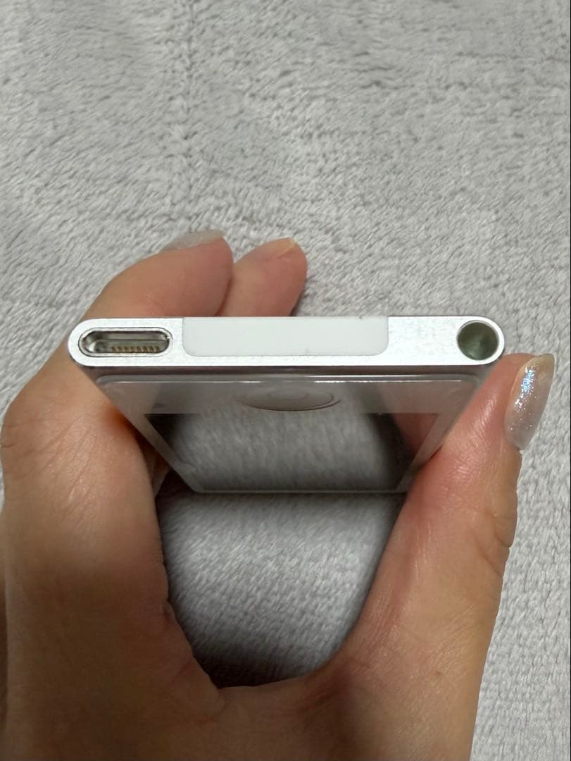 【美品】Apple iPod nano 第7世代 16GB シルバー A1446
