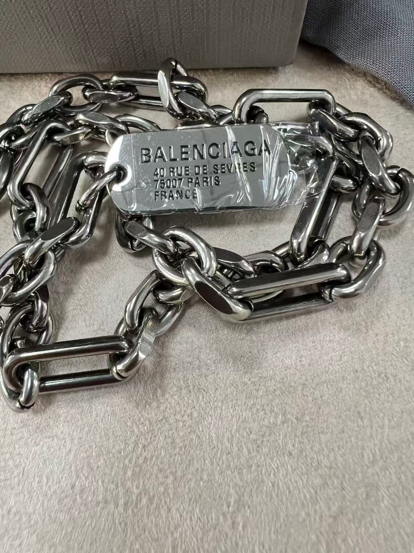 BALENCIAGA 新品同様 チェーンネックレス ロゴプレート付き