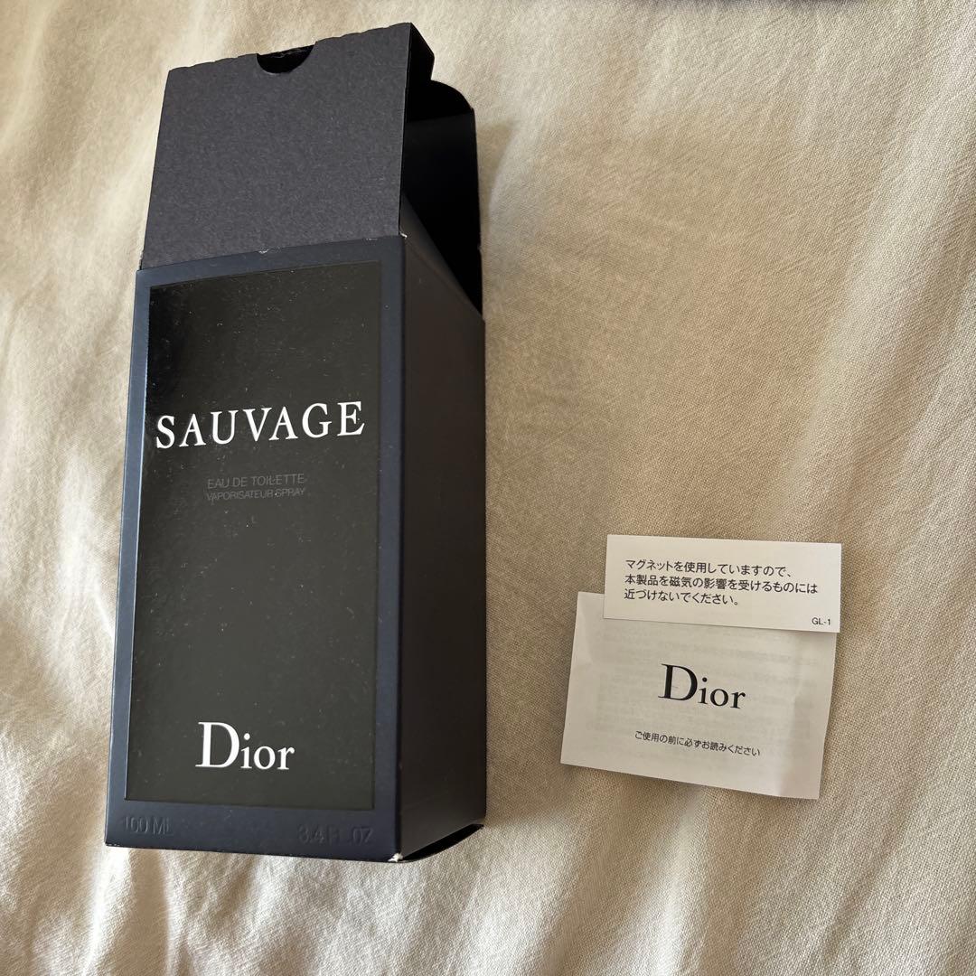Dior Sauvage 香水 男性用 付属袋付き