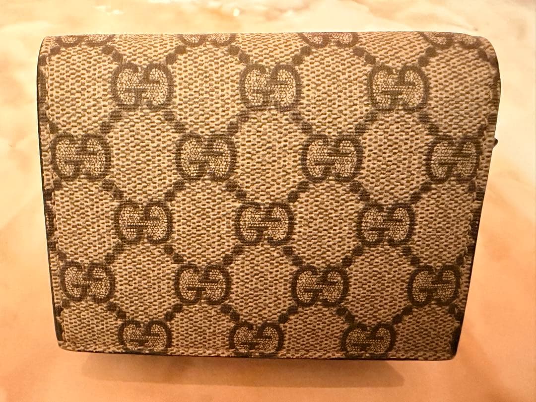 【✨極美品✨】GUCCI チェリー装飾 ビジュー欠無し二つ折り財布