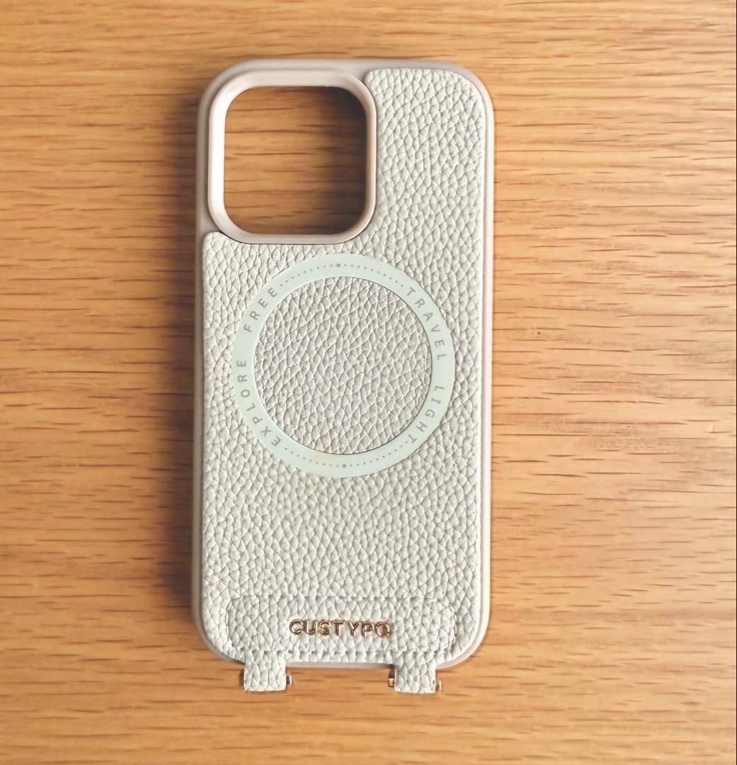 CUSTYP iPhone１６pro ケースセット　ベージュ　新品