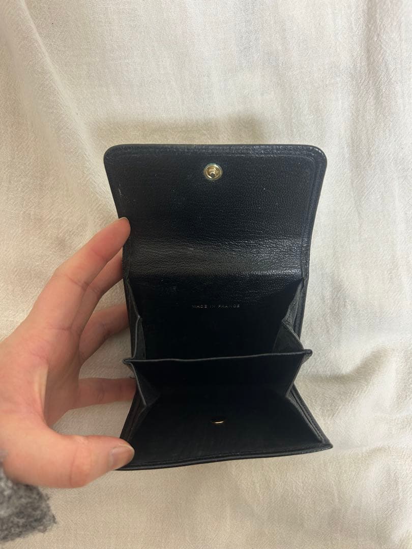 CHANEL ブラック 三つ折り財布　　ひ商品