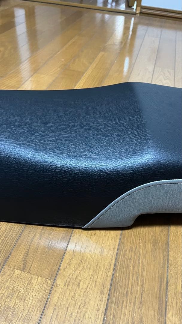アウトスタンディング ダブルシート w331 スーパーカブ クロスカブ用