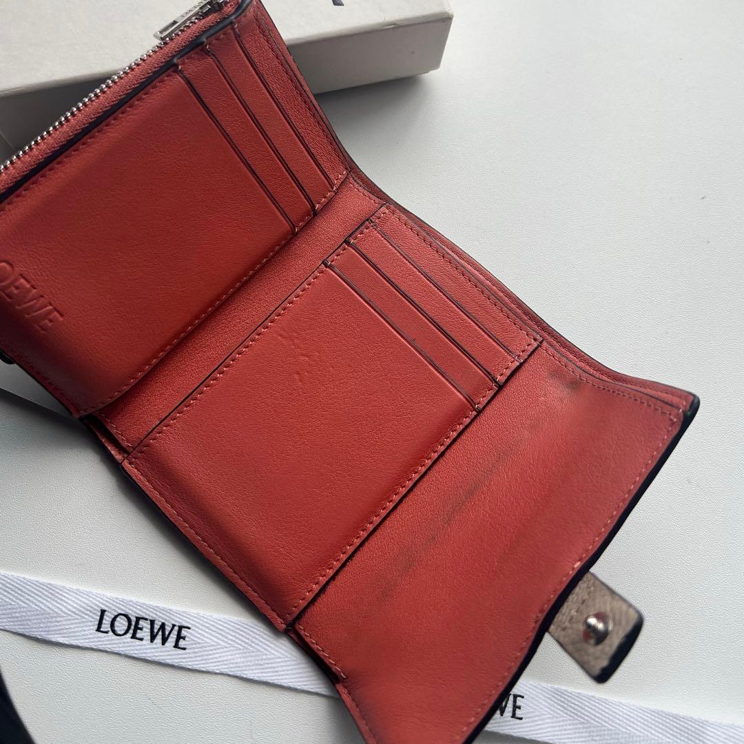 230 美品 LOEWE ロエベ 3つ折り財布