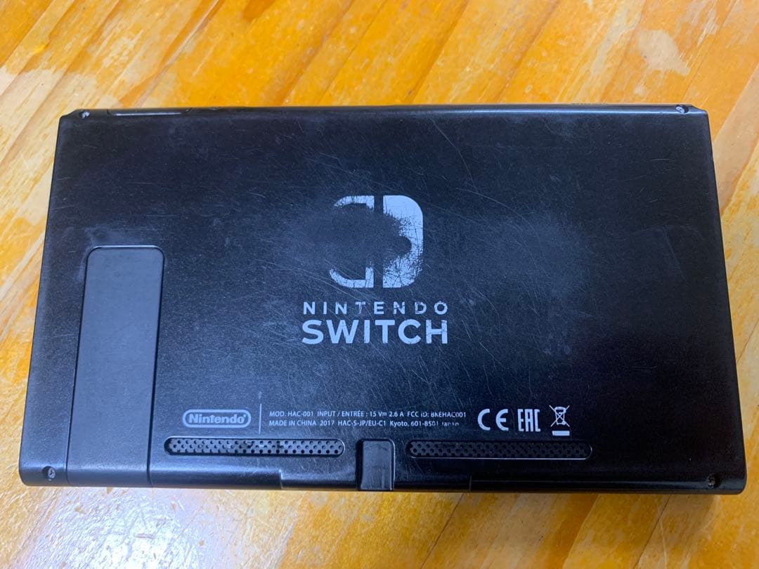 Nintendo Switch 本体、Joy-Con無し