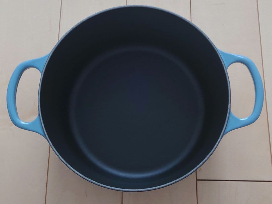 ルクルーゼ シグニチャー ココット ロンド 22cm マリンブルー 中黒
