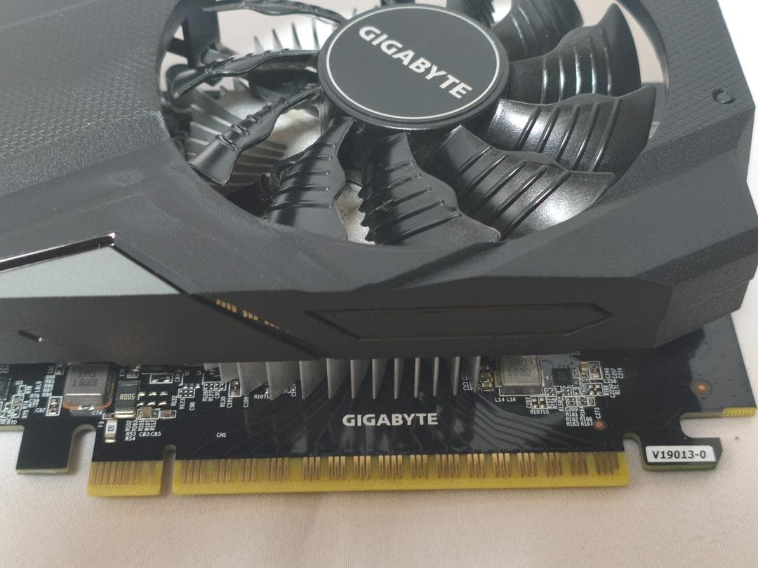 GTX1650 4GB GIGABYTE 動作品　補助電源不要