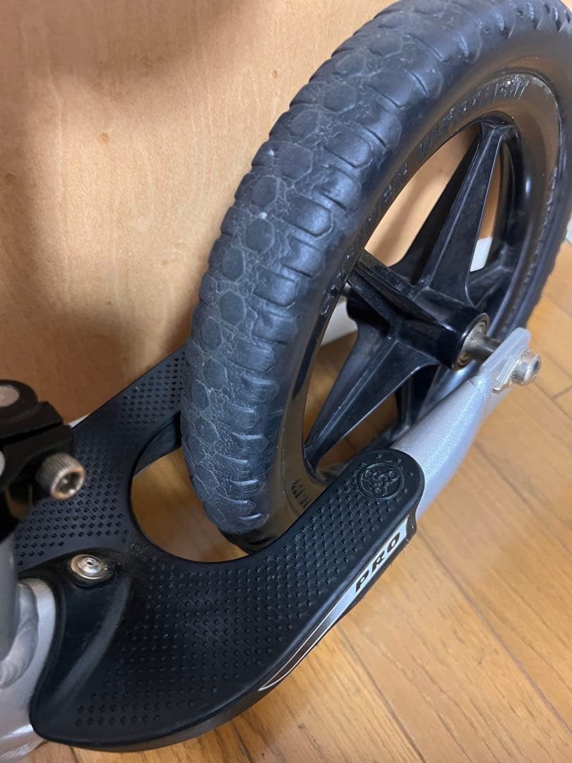ストライダープロ シルバー 12インチ