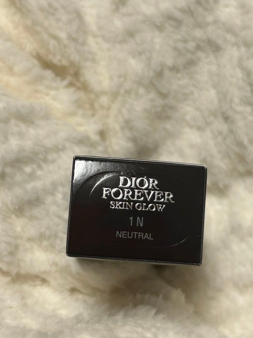 Dior フォーエバーフルイド　スキン　グロウ1N ニュートラル