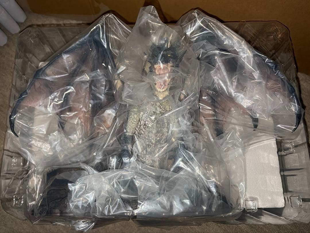ぼ*ー様 【中古】モンスターハンター クリエイターズモデル ミラボレアス フィギ