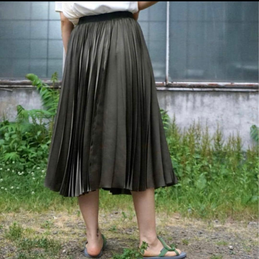sacai サカイ プリーツスカート カーキ色 サイズ3