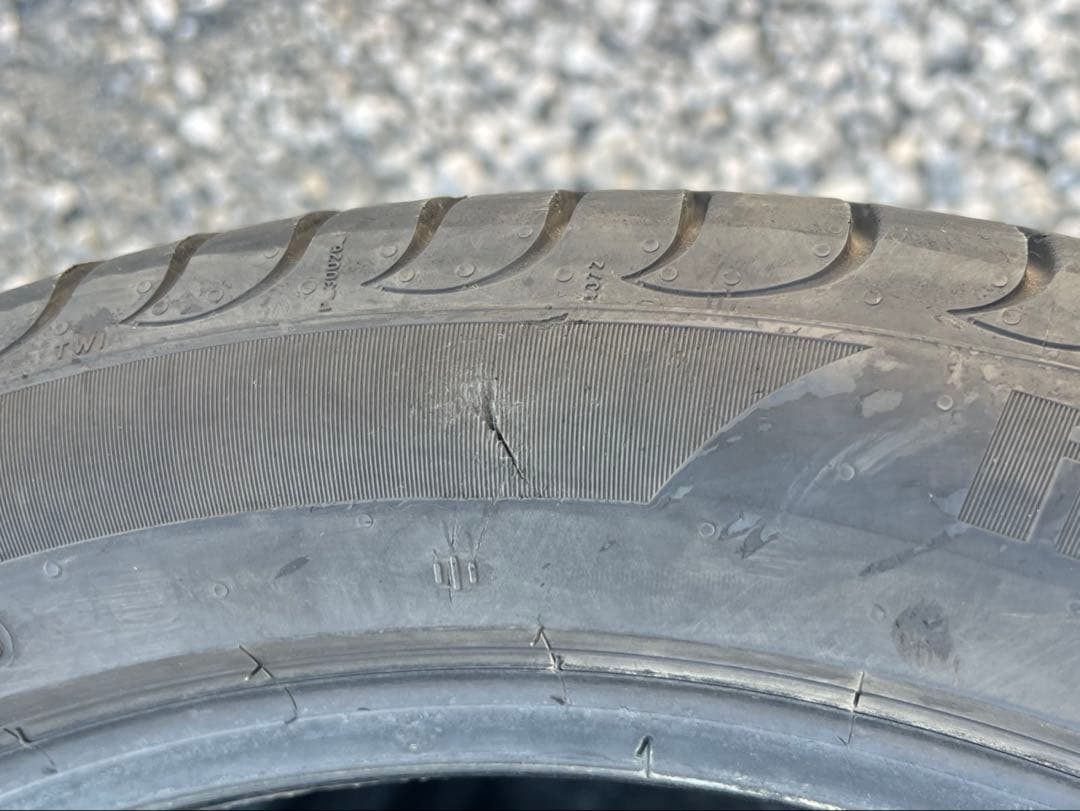 ピレリ　パワジー　225/45r18 23年製　早い者勝ち