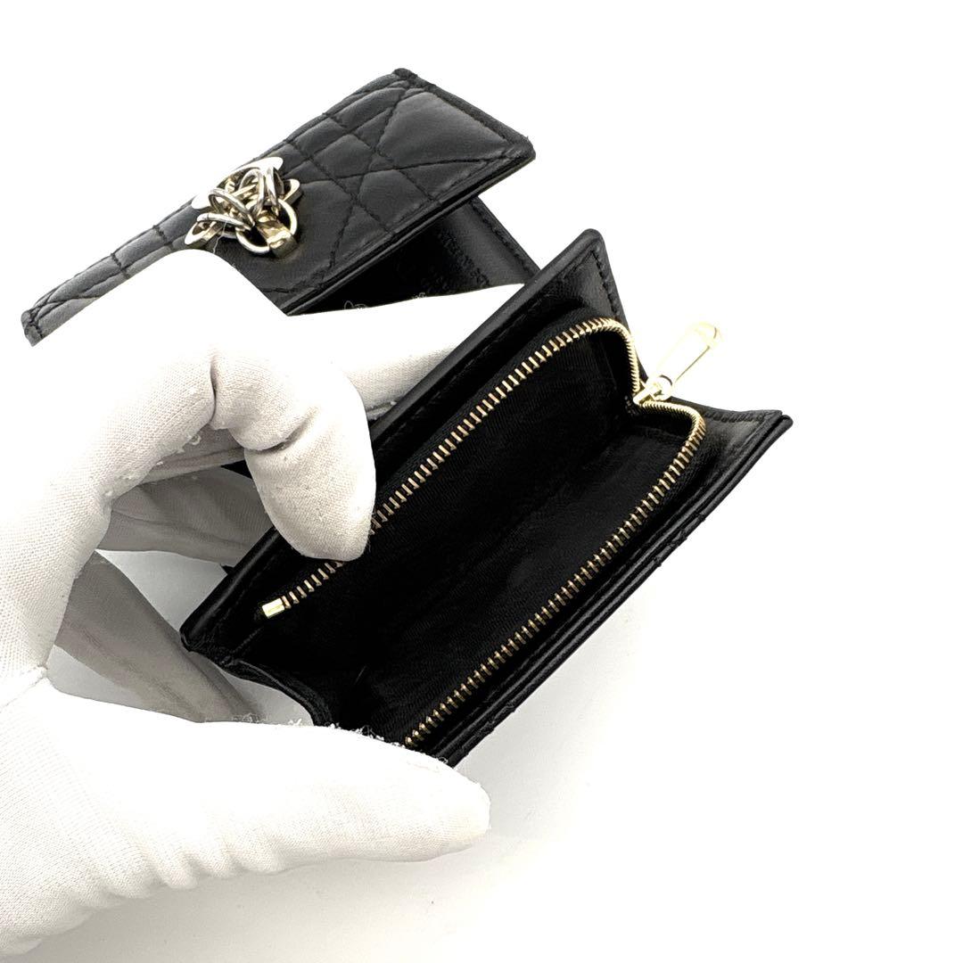 極美品◆DIOR 三つ折り財布 カナージュ レディディオール チャーム ブラック