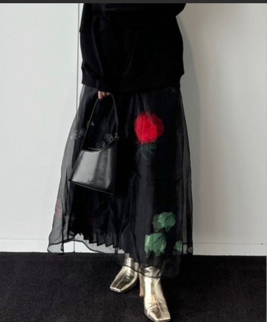 専用Ameri AMANDA SHEER PLEATS SKIRT ブラック M