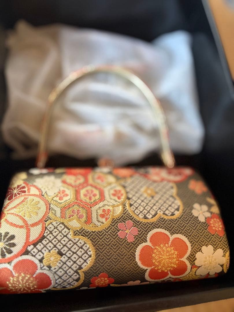 ぴーよんです。 古典柄　花柄振袖 成人式　フルセット　クリーニング済み