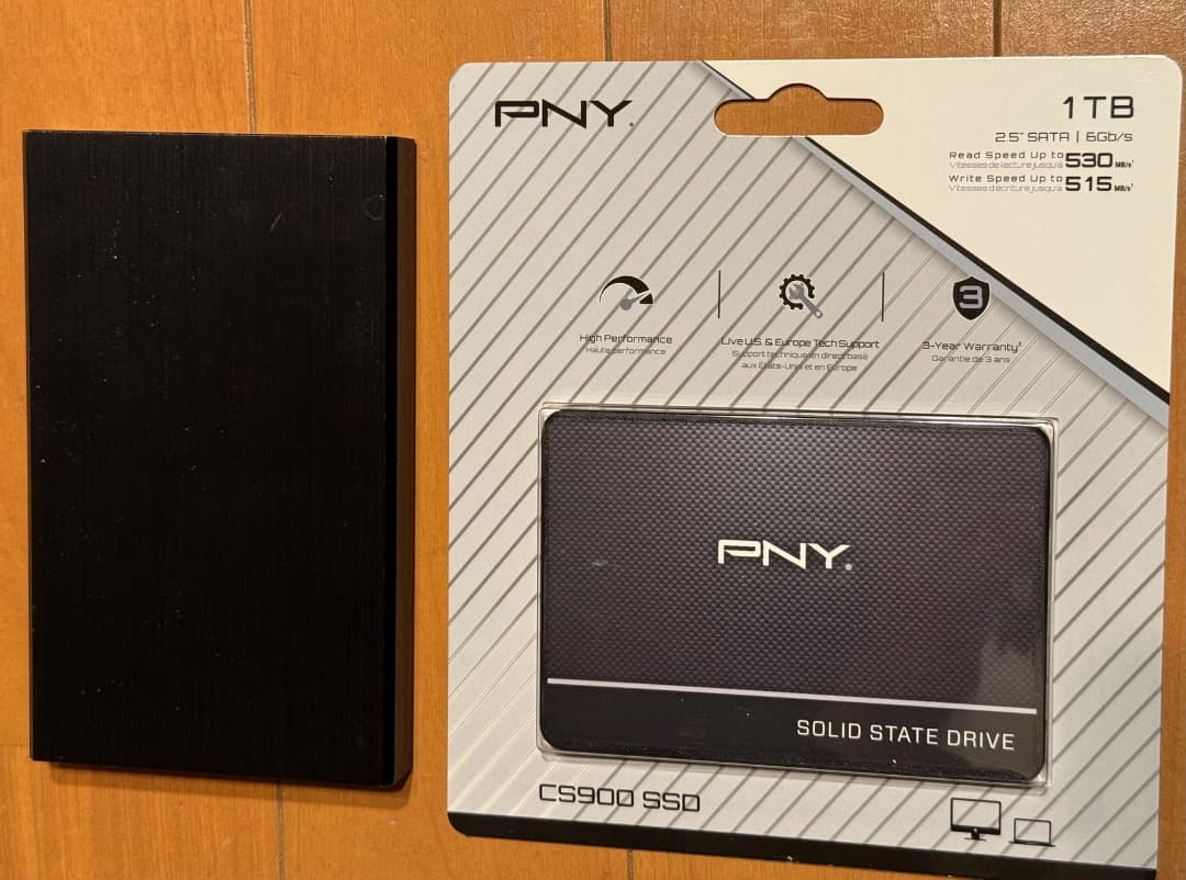 PNY CS900 SSD 1TB SATA III　さらに外付け化ケースつき