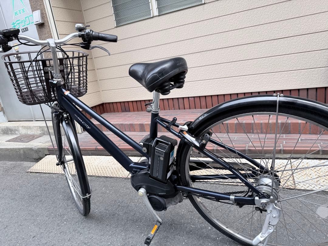 大阪府　ヤマハ　電動アシスト自転車 ネイビー 前バスケット付き