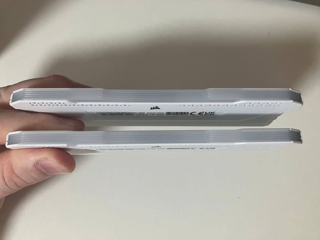 メモリー CORSAIR DDR4-3200MHz VENGEANCE ARGB 16GB
