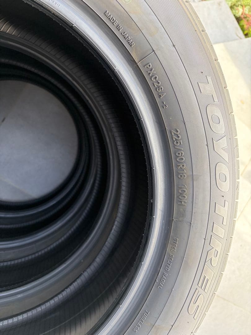 ❷(26年製)新車外し ほぼ新品 アルファード40 225/60R18 タイヤ