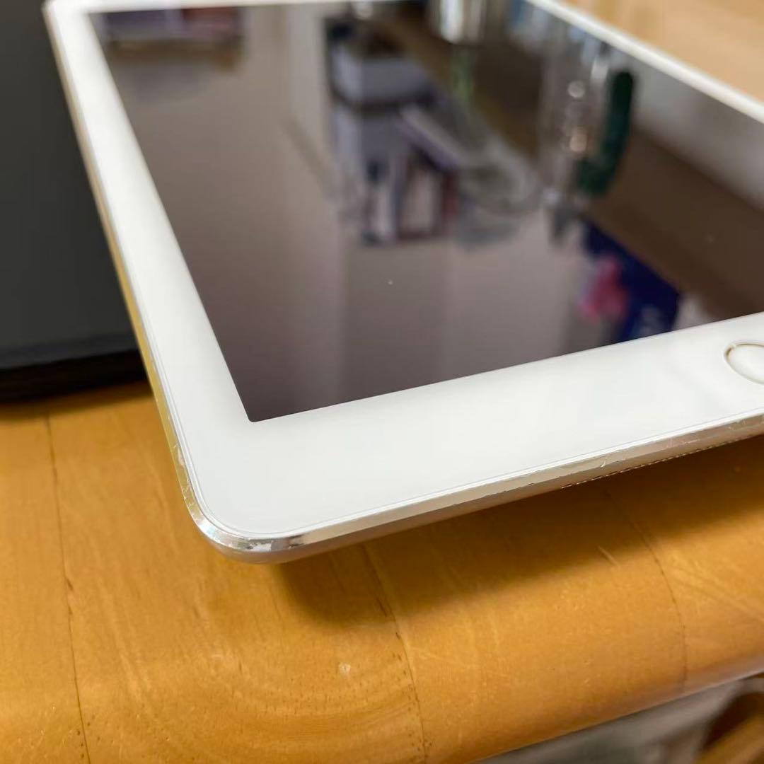 ipad air2 9.7 inch大画面32GB 大容量　中古品　（本体のみ）