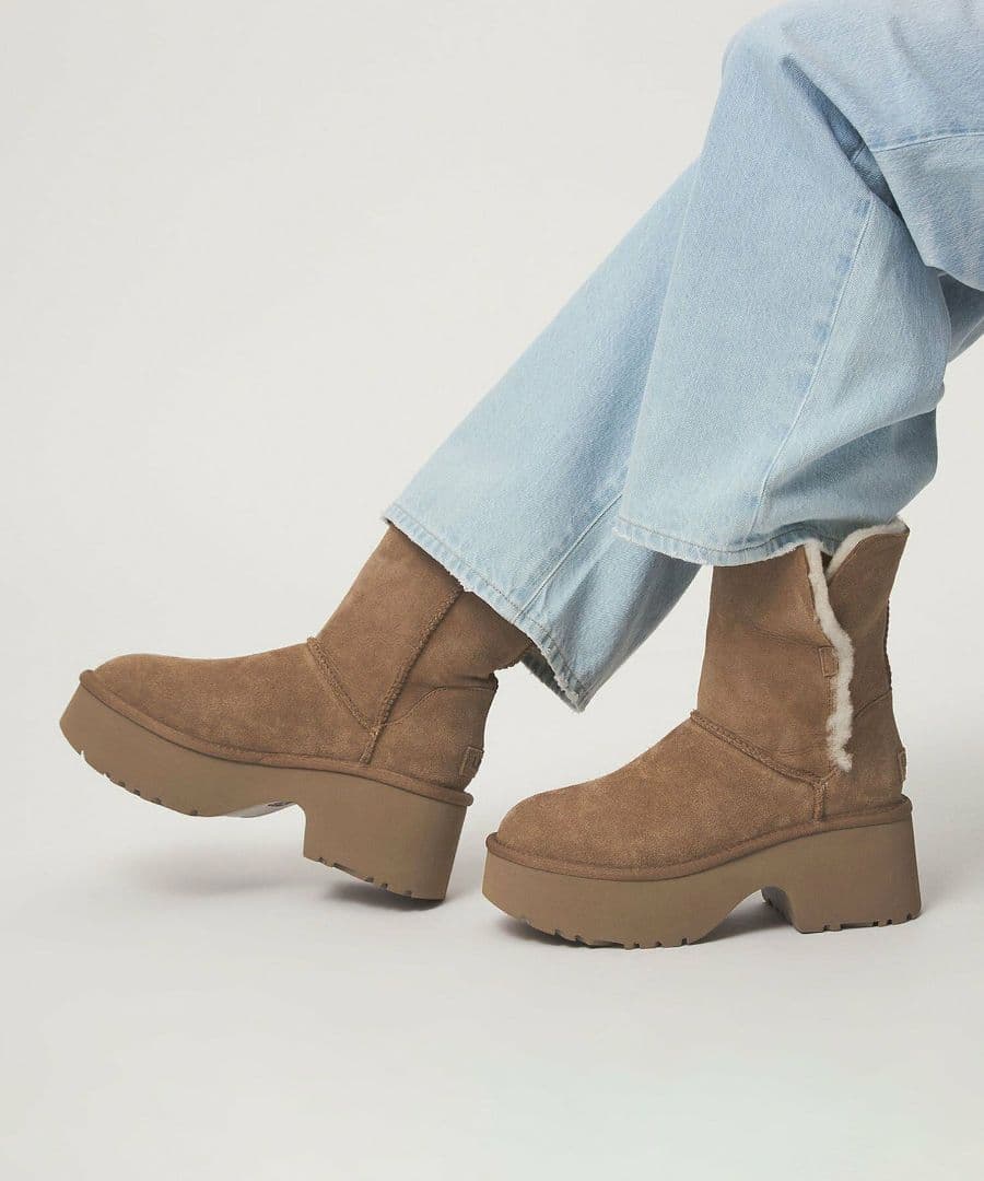 サイズ 23(6) 今季新品　UGGブーツ