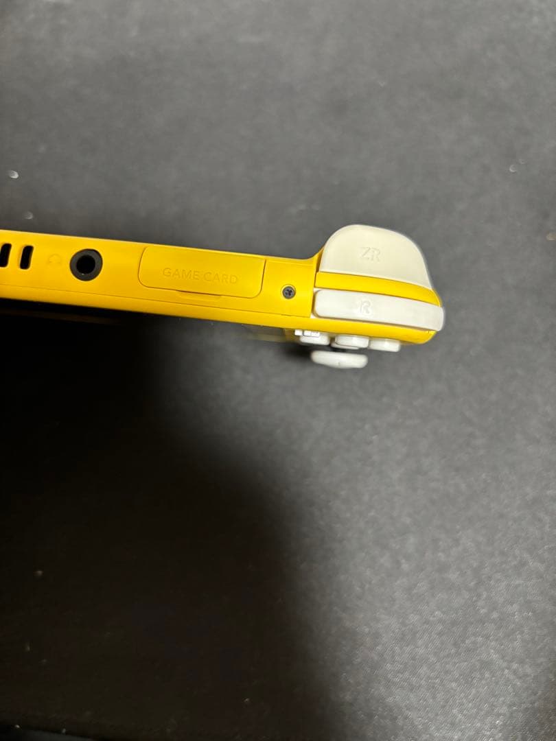 switch lite イエロー