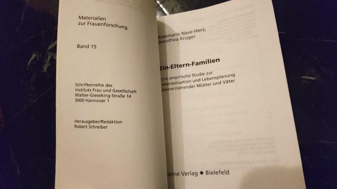 Materialien zur Frauenforschungドイツ語 女性研究
