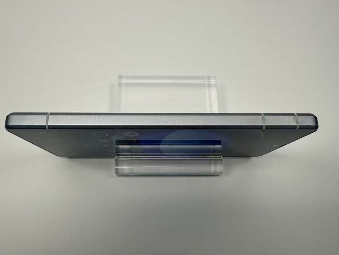 Aquos R8 SH-52D docomo simフリー ブルー