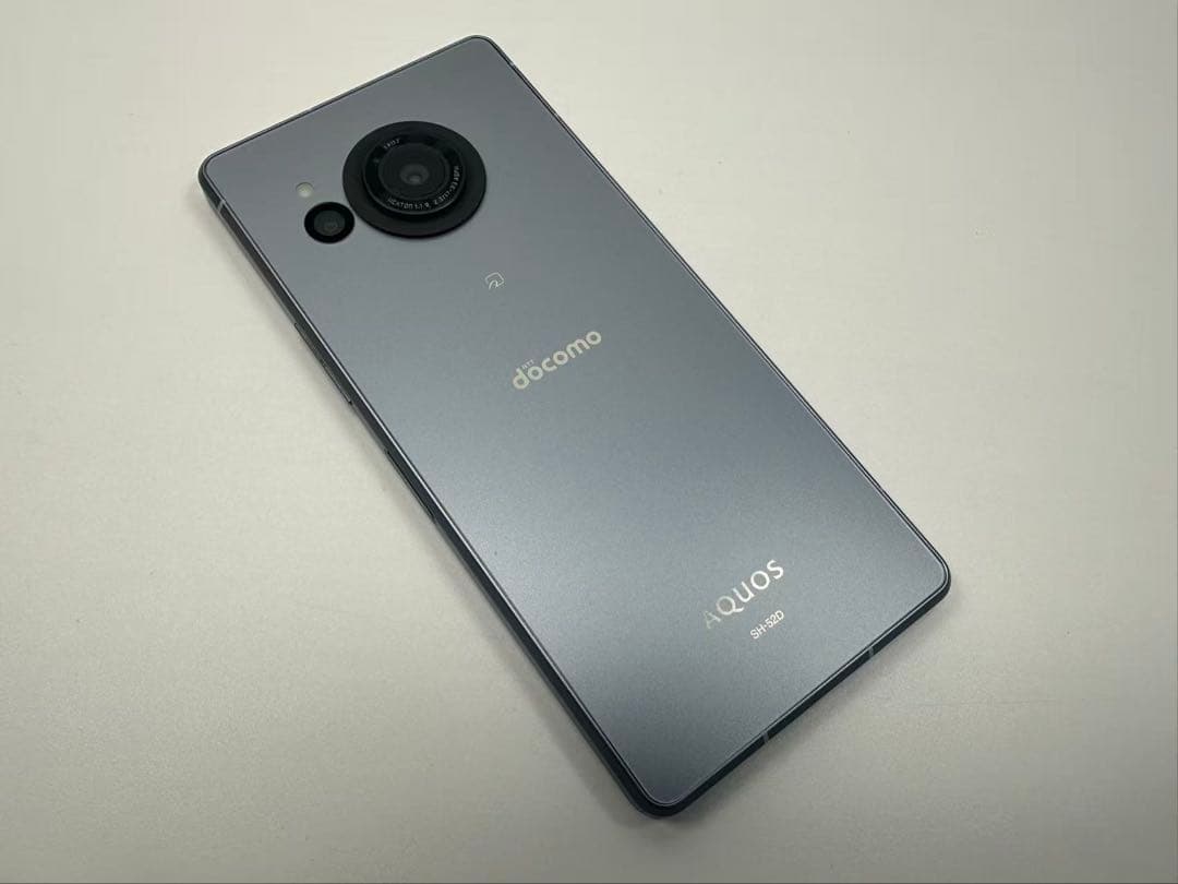 Aquos R8 SH-52D docomo simフリー ブルー