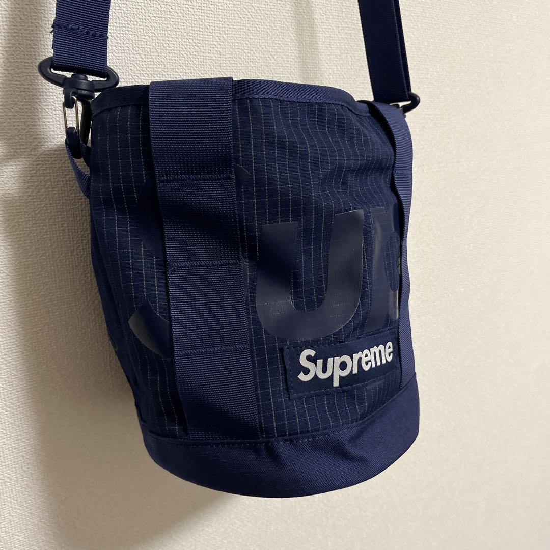 Supreme ネイビー ショルダーバッグ　ドラムバッグ