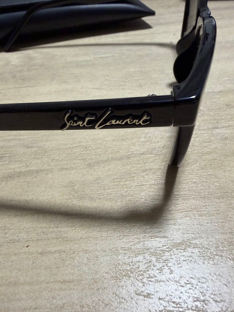 Saint Laurent ブラック サングラス ケース付き