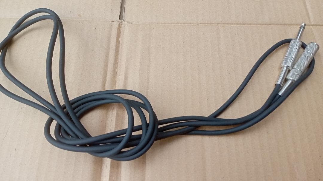 ケーブル・シールド　カナレ、ノイズレスなど6本
