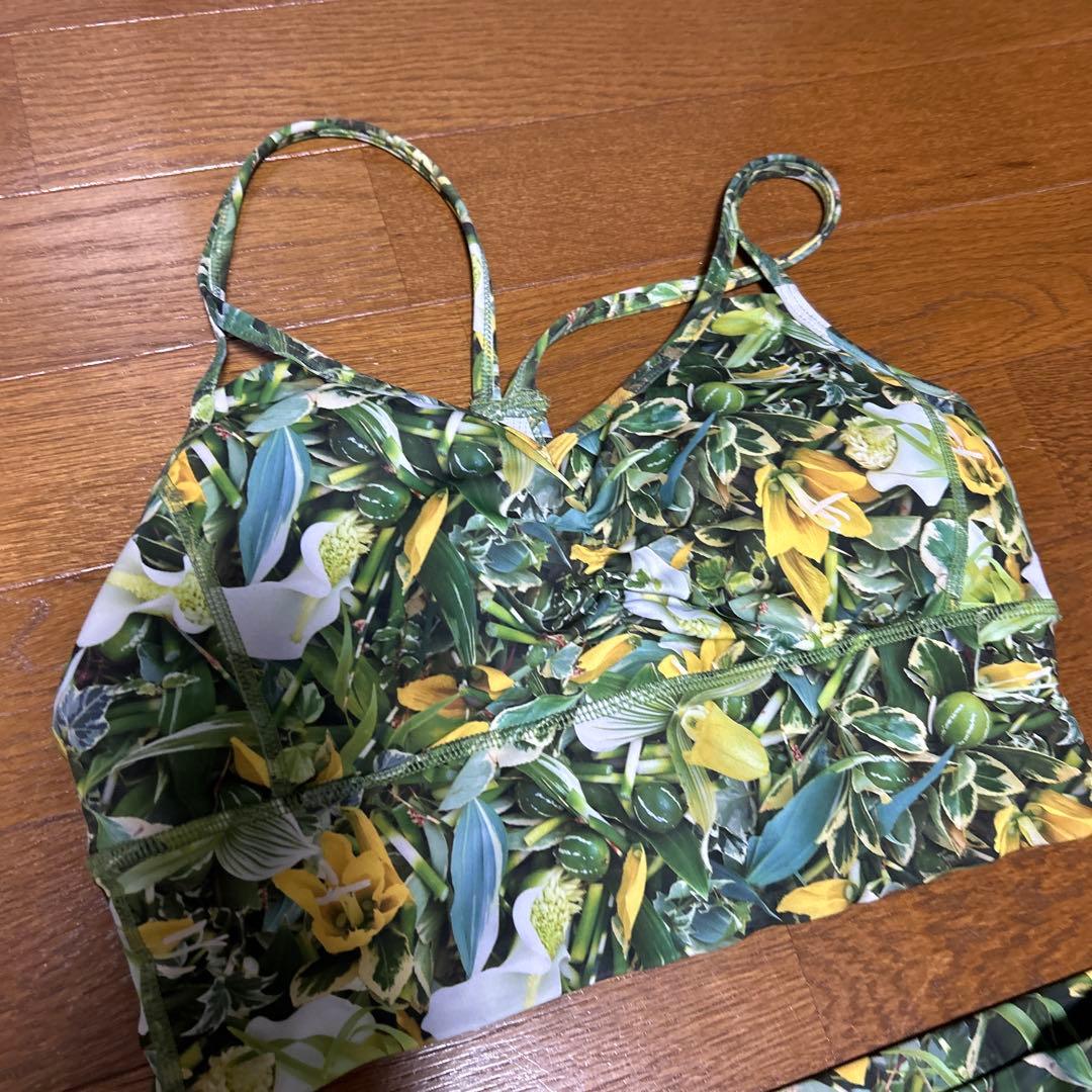 SUKALA 花柄フィットネスウェアセット