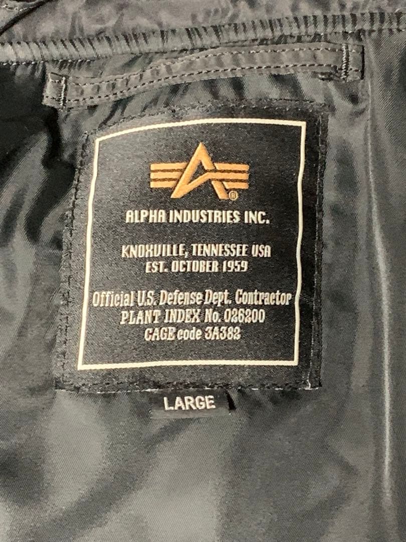 ALPHA INDUSTRIES アルファインダストリーズ　フード付き　ma1