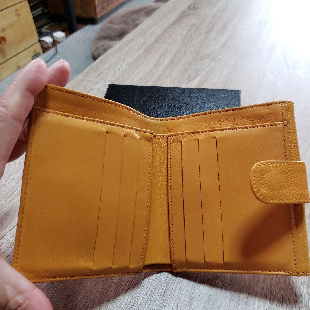 CHANEL オレンジ 二つ折り財布