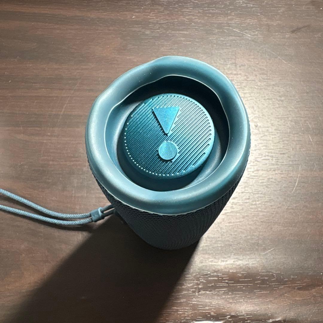 JBL JBL Flip 6 ポータブル ウォーター プルーフ スピーカー B…