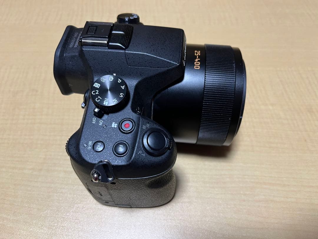 Panasonic DMC-FZ1000 コンパクトデジタルカメラ　LUMIX